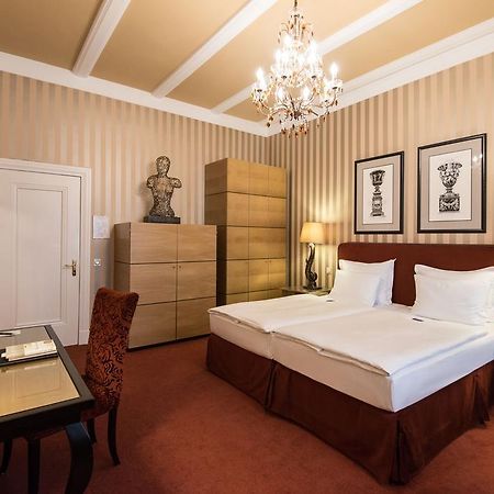 Romantik Hotel Das Smolka Hamburg-Harburg Buitenkant foto