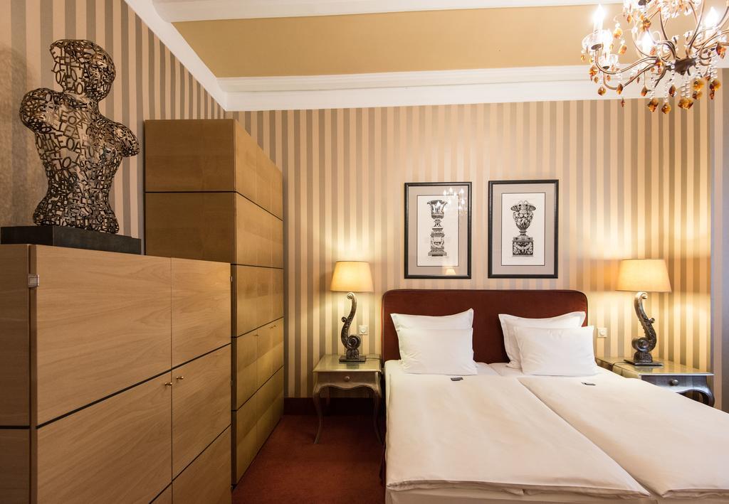 Romantik Hotel Das Smolka Hamburg-Harburg Buitenkant foto