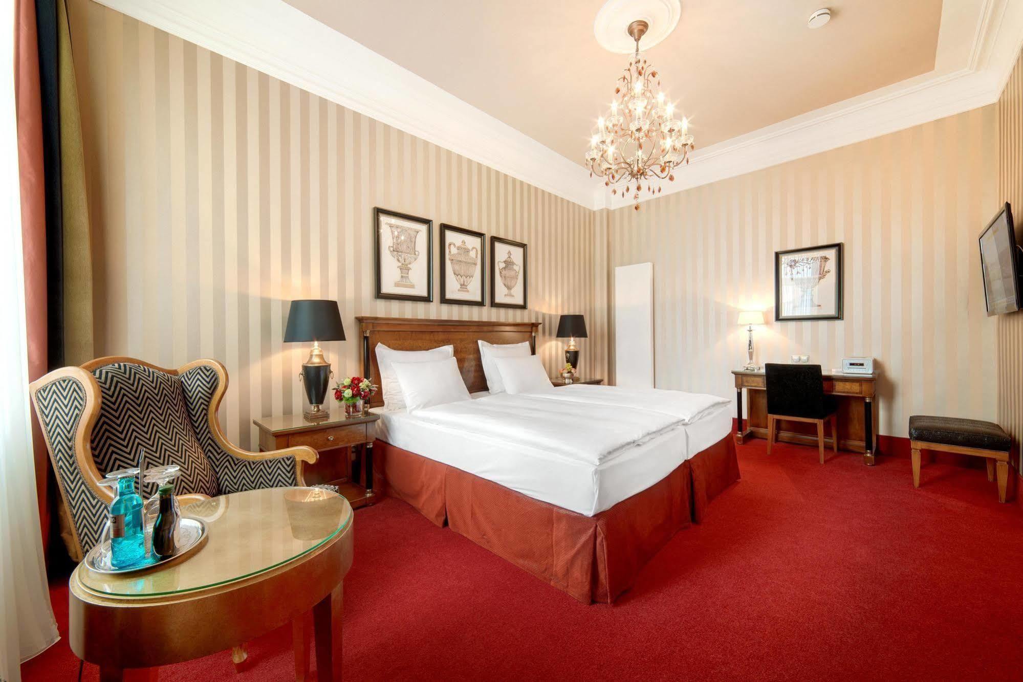 Romantik Hotel Das Smolka Hamburg-Harburg Buitenkant foto