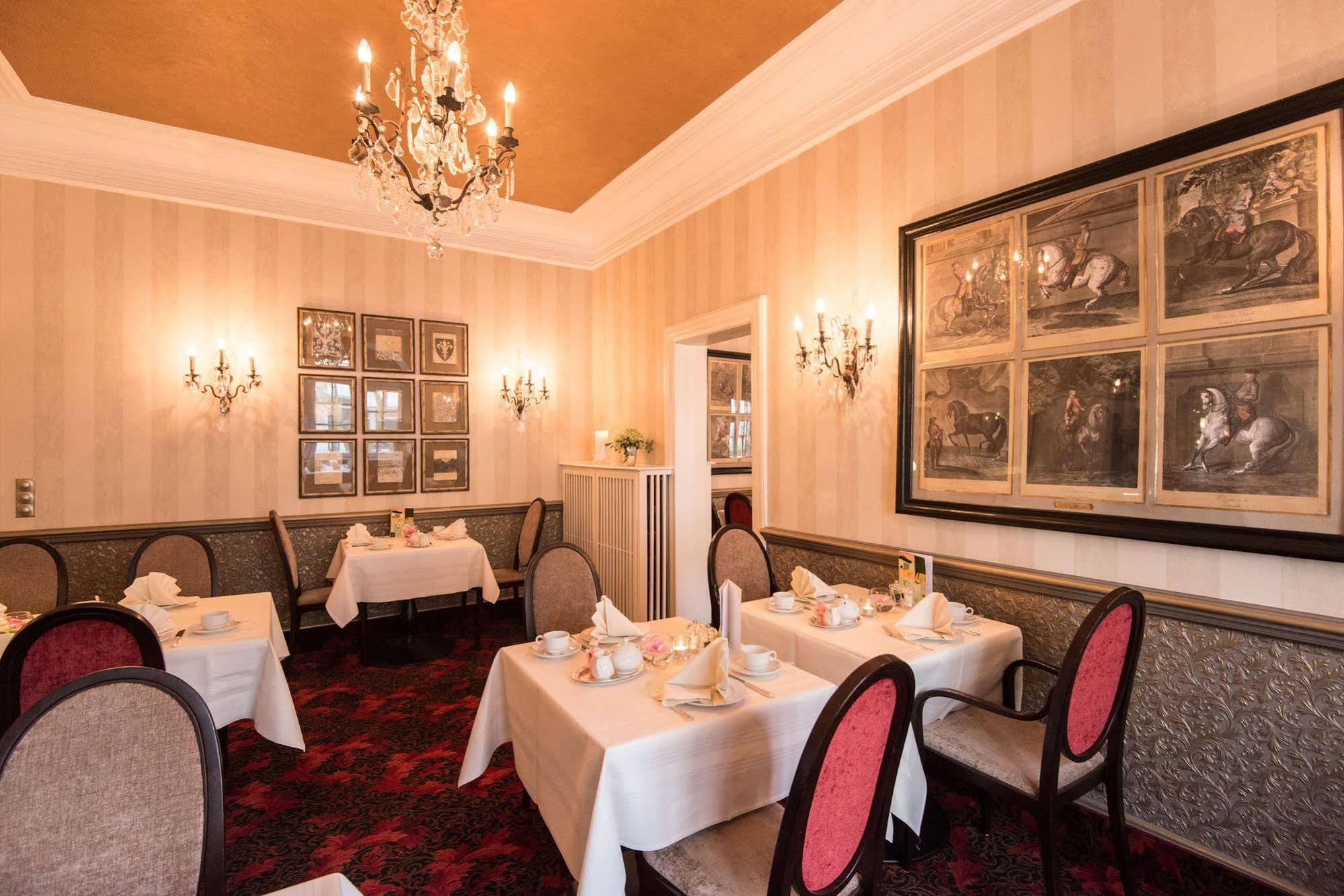 Romantik Hotel Das Smolka Hamburg-Harburg Buitenkant foto